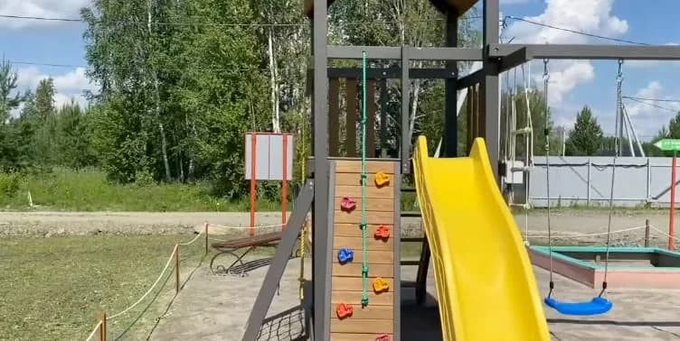 Детская площадка в квартале «Синара Пляж»